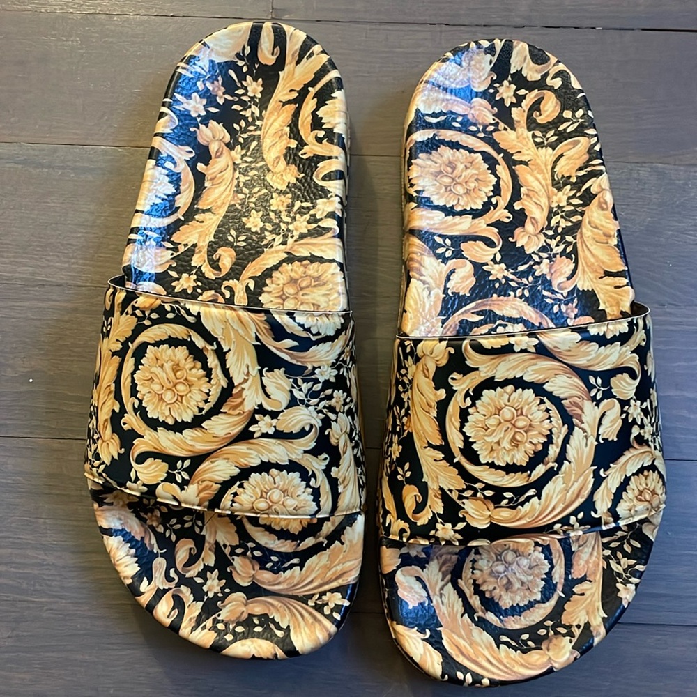 Versace slides for kids size 33-34